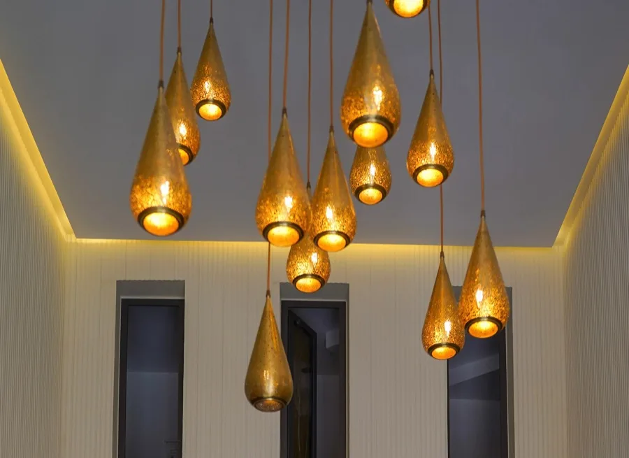 Luminaires décoratifs du hall de la Résidence Honest Signature 4